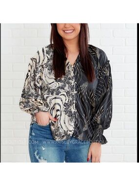 Entro Black & Cream Ruffled Blouse Size XL